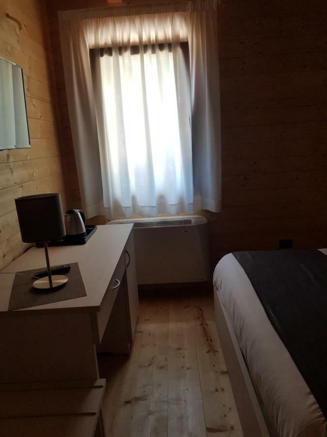 Lorica Suite Lago Exterior photo